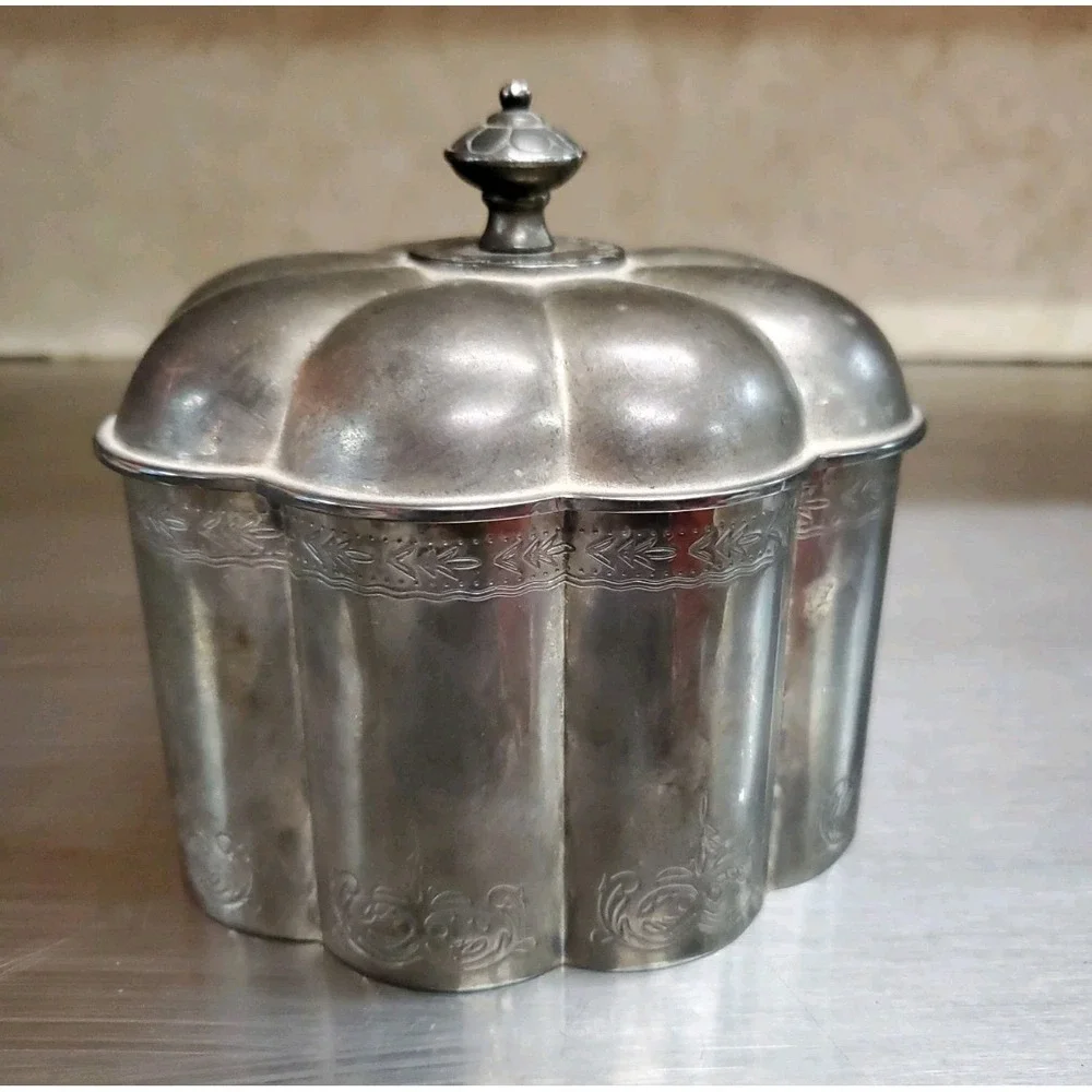 GODINGER SILVER PLATE TRINKET JEWELRY BOX VELVET LINED 5